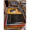 Image 1 : LOT DE +/- 50 LIVRES ANGLAIS ASSORTIS