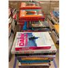 Image 1 : LOT DE +/- 50 LIVRES ANGLAIS ASSORTIS