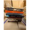 Image 6 : LOT DE +/- 50 LIVRES ANGLAIS ASSORTIS