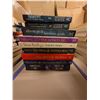 Image 4 : LOT DE +/- 50 LIVRES ANGLAIS ASSORTIS