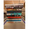 Image 3 : LOT DE +/- 50 LIVRES ANGLAIS ASSORTIS