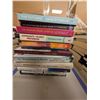 Image 4 : LOT DE +/- 50 LIVRES ANGLAIS ASSORTIS