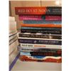 Image 5 : LOT DE +/- 50 LIVRES ANGLAIS ASSORTIS