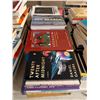 Image 1 : LOT DE +/- 50 LIVRES ANGLAIS ASSORTIS