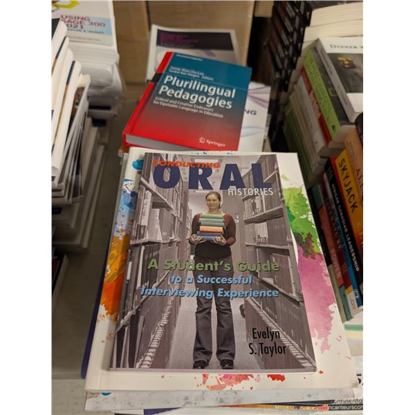 LOT DE +/- 50 MANUELS SCOLAIRES EN ANGLAIS