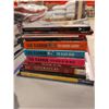 Image 5 : LOT DE +/- 50 LIVRES ANGLAIS ASSORTIS