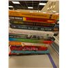 Image 4 : LOT DE +/- 50 LIVRES ANGLAIS ASSORTIS