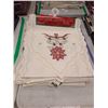 Image 1 : LOT DE 24 CHEMINS DE TABLE DE NOËL 14" X 70"