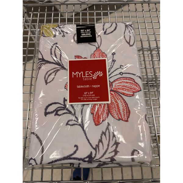 NAPPE FLORALE 60" X 84"