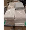 Image 1 : LOT DE 40 NAPPES BEIGES ASSORTIES