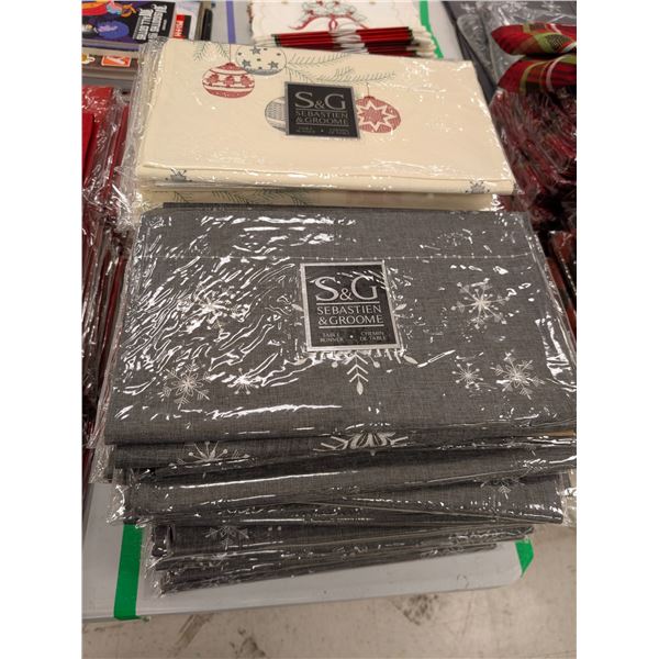 LOT DE 50 CHEMINS DE TABLE THÈME NOËL