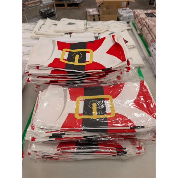 LOT DE 100+ DESSUS DE TABLE THÈME PÈRE NOËL