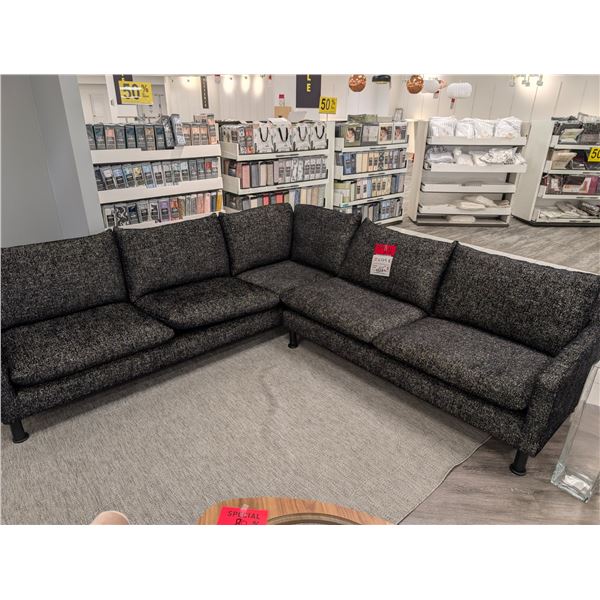 SOFA SECTIONNEL (NOIR) #CSC812A #CSC812B #CNT42261 & #CNT42337 PDSF 6 139 $