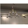 Image 2 : LUSTRE 12 LUMIÈRES (BLANC/LAITON) #HGRA544 #CNT43105 PDSF 1 884 $