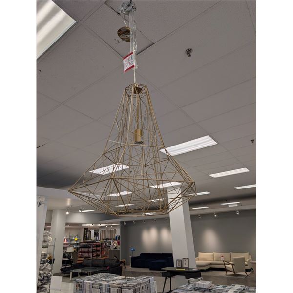 LUSTRE FILAIRE (LAITON) #HGSK321 #CNT43064 PDSF 460 $