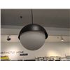 Image 2 : LUSTRE (NOIR/BLANC) #CNT43018 PDSF 876 $