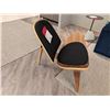 Image 2 : CHAISE (BOIS/NOIR) #HGEM230 #CNT42020 PDSF 2 340 $