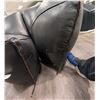 Image 4 : CHAISE NUEVO JASPER (SIMILICUIR NOIR) #HGCB136 #CNT42031 PDSF 4 325 $ *FERMETURE ÉCLAIR ENDOMMAGÉE*