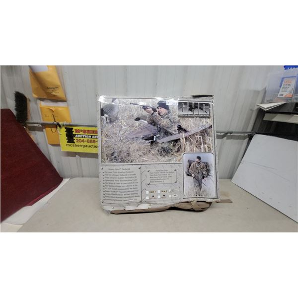 GHG Ground Force Low-Profile Layout Hunting Blind, 2005, 17 lb Aluminum Frame, 52 x 20" Cockpit
