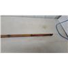 Image 5 : Replica Flintlock Long Rifle with Brass Inlay, Leather Wrap, and Carrying Strap 52" Long Decortive