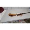 Image 6 : Replica Flintlock Long Rifle with Brass Inlay, Leather Wrap, and Carrying Strap 52" Long Decortive