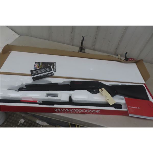 Winchester SXP 12 Gauge 3? – Pump Action, 28? Barrel, New in Box, Never Fired, TR-6022-171585SP