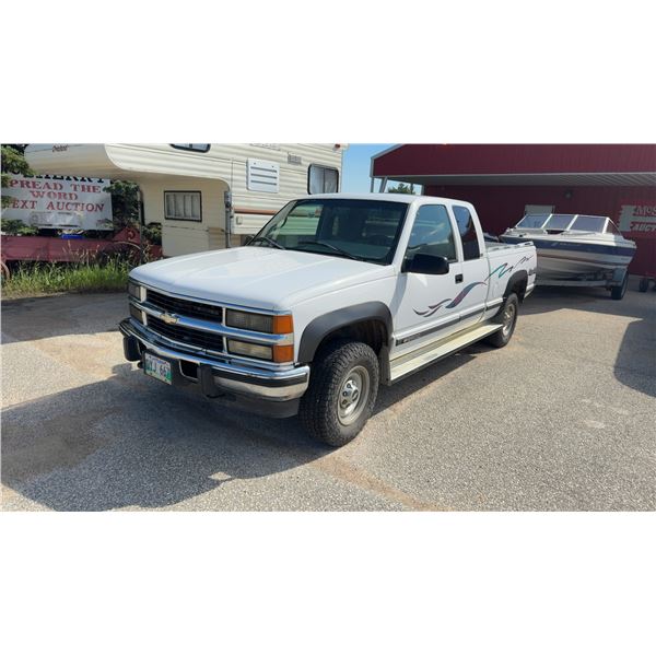 1996 Chevy Silverado 2500 Extended Cab 3/4 Ton, 8 Cyl Diesel, Slip Tank, Tow Package, Newer Tires