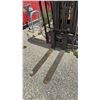 Image 5 : Caterpillar GC30 LPG Industrial Forklift with Propane Tank and Overhead Guard