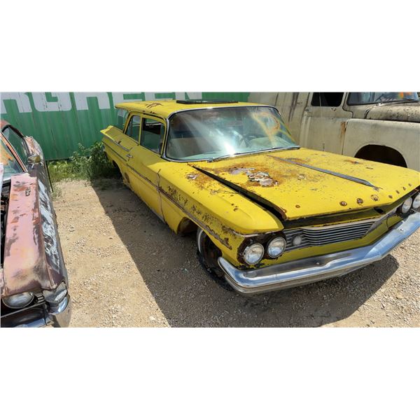 1960's Pontiac 4-Door Station Wagon. Project Vehicle. Sold As-Is. No TOD.