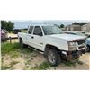 Image 2 : 2004 Chev Silverado 2500 HD Ext Cab, 8 Cul, Salvage Title, Has TOD and Keys