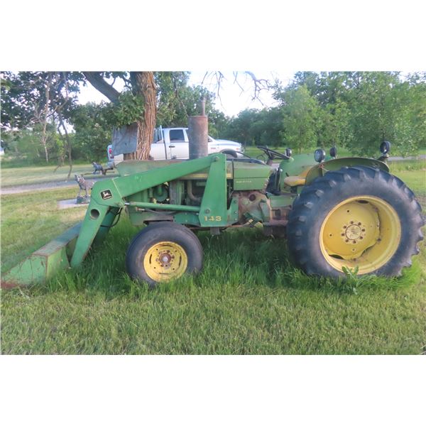 John Deere 1020 Gas Tractor, Hi/Lo Range, Power Steering, 3PH, 540 PTO, w/ JD 147 FE Loader
