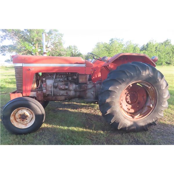 Massey Ferguson 90 Gas Tractor, Hi/Lo Range, 3PH, 540 PTO, Hydraulics, 6549 Hrs, S/N 811895
