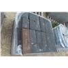 Image 3 : 55 Patio Brick/Stone – 20? × 6? × 3?