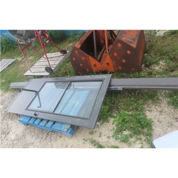 Storm Door 35? × 80?, Plus 60' Gable End