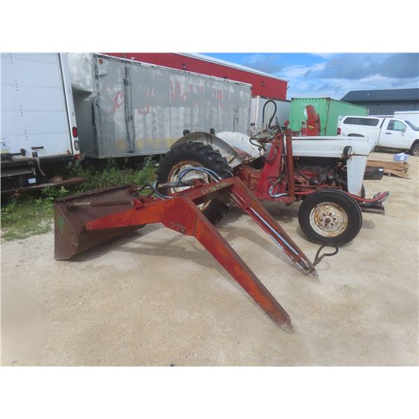 Ford 660 Gas Tractor, 3PH, 540 PTO, Converted to 12V, Good Rubber, Front End Loader with Bucket