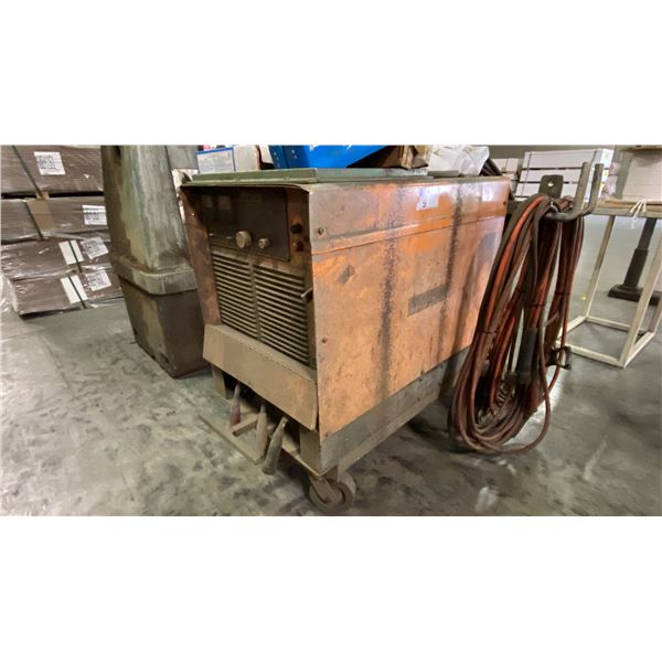 PRO-LINE CC/CV-400 HEAVY DUTY MOBILE ARC WELDER