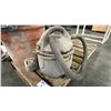 Image 3 : GROUP OF 3 WET/DRY SHOP VACS