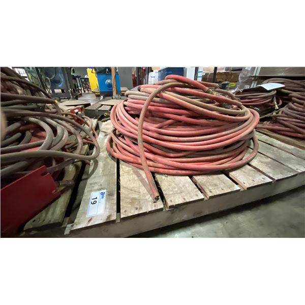 PALLET OF ASSORTED AIR LINES