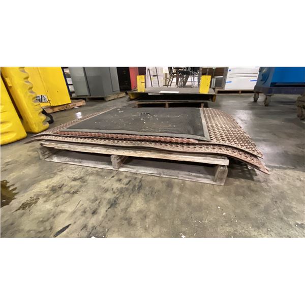 PALLET OF HEAVY DUTY RUBBER FLOOR MATS