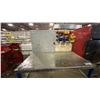 Image 4 : HEAVY DUTY METAL FRAME MOBILE WORK BENCH APPROX 44"W X 27"D X 61"H