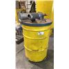 Image 1 : INDUSTRIAL YELLOW MOBILE PNEUMATIC DRUM VACUUM