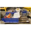 Image 1 : PALLET OF ASSORTED SHOP ITEMS- LUBRICATORS, SPRAY LUBRICANTS, PARTS & MORE