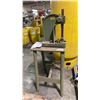 Image 3 : NO.3 HEAVY DUTY INDUSTRIAL ARBOUR PRESS ON METAL STAND