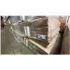 Image 1 : 1 LIFT OF BASEBOARD MOULDING- PINE WOOD WITH OAK IMPERIAL VALLEY PRINT FINISH, 14 FT LENGTHS