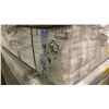 Image 1 : 1 LIFT OF MOULDING TRIM WITH POLAR WHITE PAINTED FINISH APPROX 7' LENGTHS, 3,024 FT TOTAL