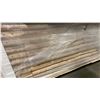 Image 2 : 1 LIFT OF BASEBOARD MOULDING NON EMBOSSED TRUE WHITE APPROX 82" LENGTHS , 1,260 FT TOTAL