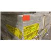 Image 1 : 1 LIFT OF BASEBOARD/TRIM MOULDING WITH BRITE WHITE EMBOSSED WOOD FINISH- APPROX 16 LENGTHS,