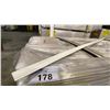Image 1 : 1 LIFT OF TRIM MOULDING WITH NON-EMBOSSED ALABASTER WHITE FINISH- APPROX 7' LENGTHS, 5,672 FT TOTAL