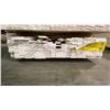 Image 3 : 1 LIFT OF BASEBOARD MOULDING/TRIM PRIMED WHITE FINISH APPROX 7' LENGTHS, 2,142 FT TOTAL