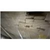 Image 5 : 1 LIFT OF BASEBOARD/TRIM MOULDING WITH PRIMED WHITE FINISH APPROX 97" LENGTHS, 3,016 FT TOTAL